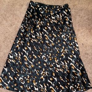 Express silky skirt